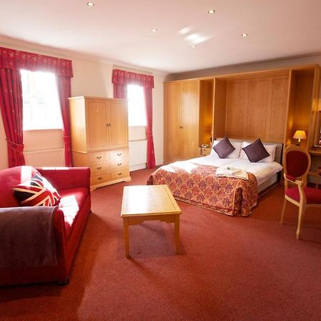 Hunters Lodge Hotel Crewe Buitenkant foto