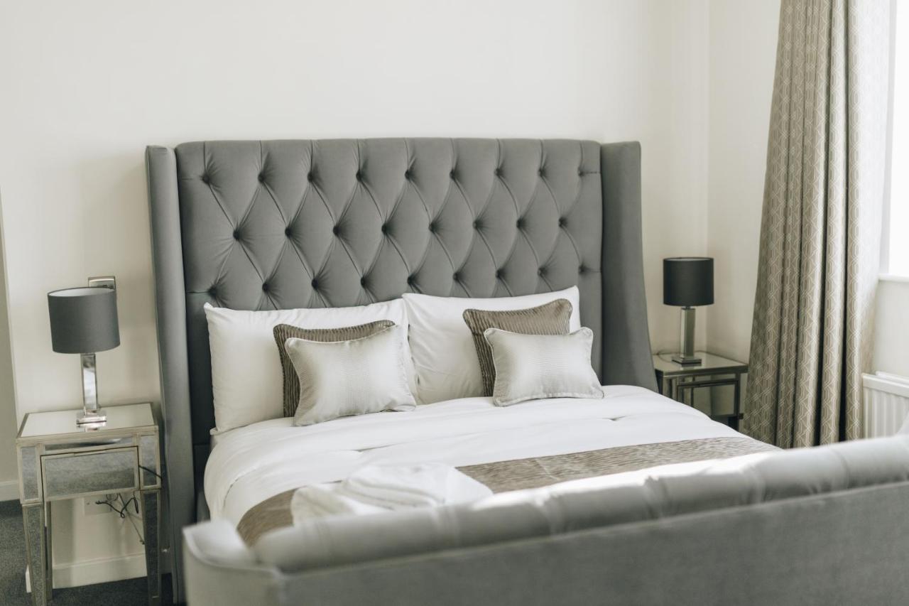 Hunters Lodge Hotel Crewe Buitenkant foto