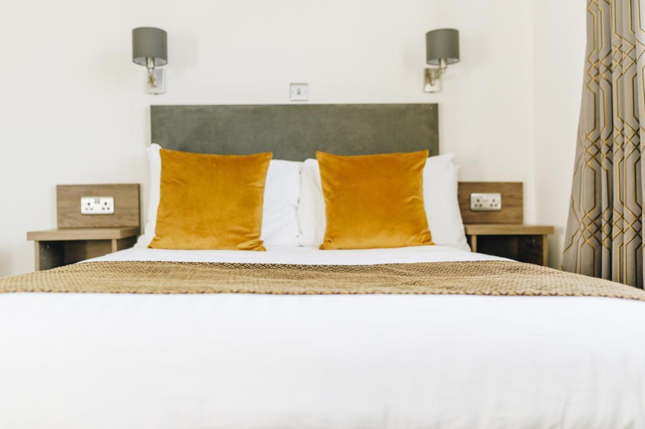 Hunters Lodge Hotel Crewe Buitenkant foto
