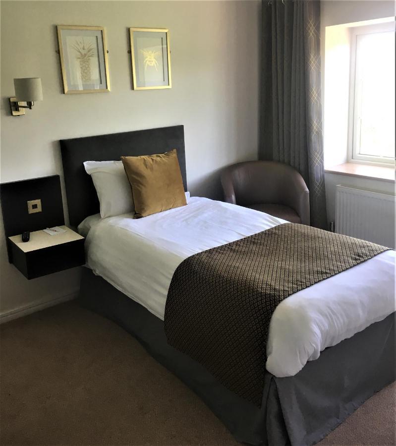 Hunters Lodge Hotel Crewe Buitenkant foto