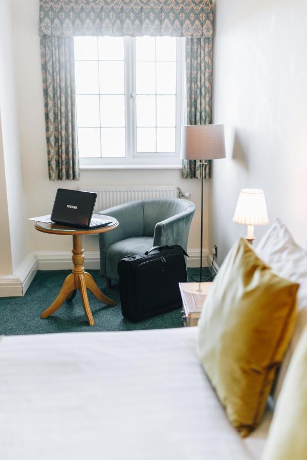 Hunters Lodge Hotel Crewe Buitenkant foto