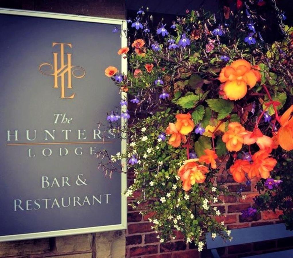 Hunters Lodge Hotel Crewe Buitenkant foto