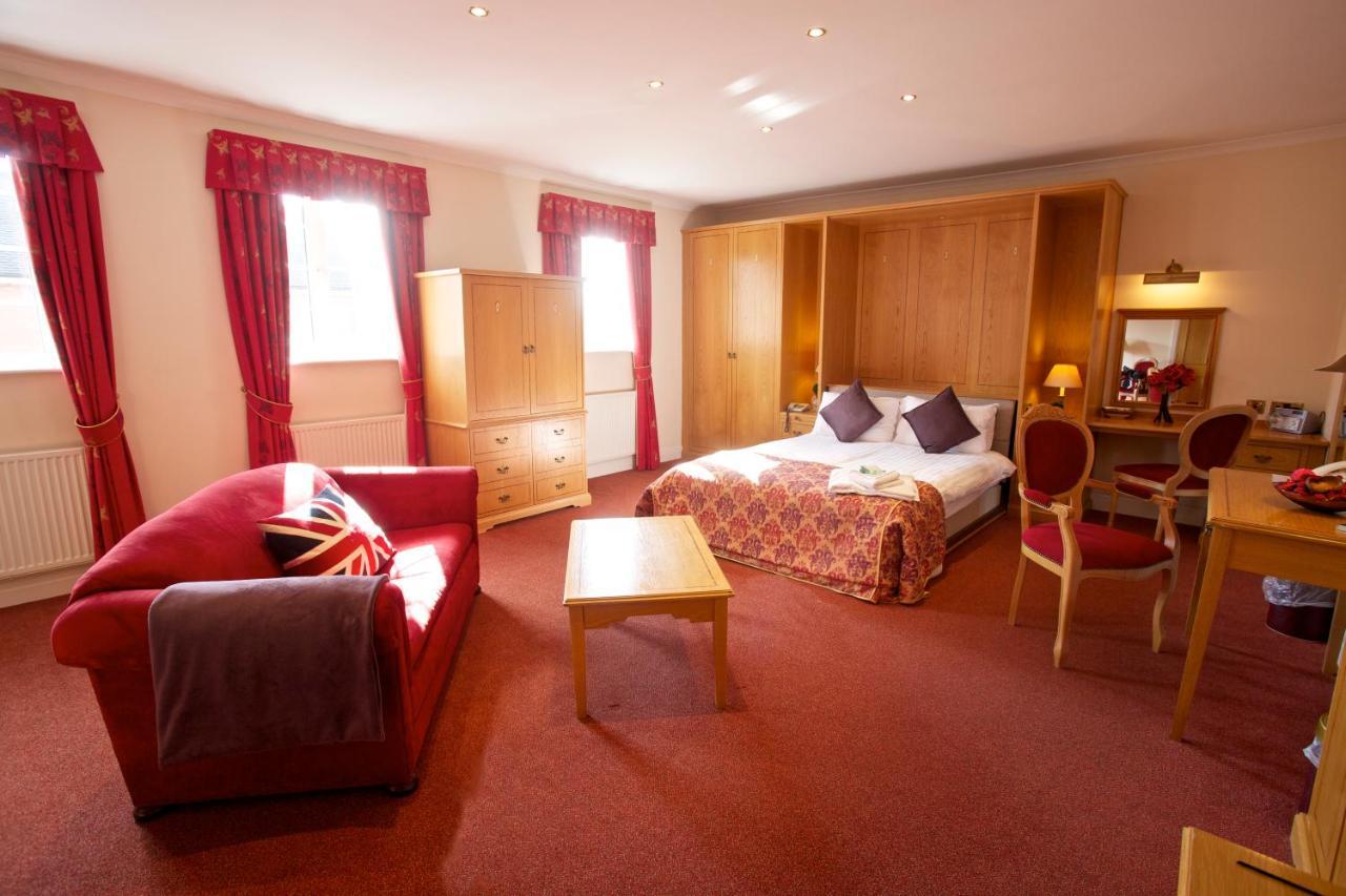 Hunters Lodge Hotel Crewe Buitenkant foto